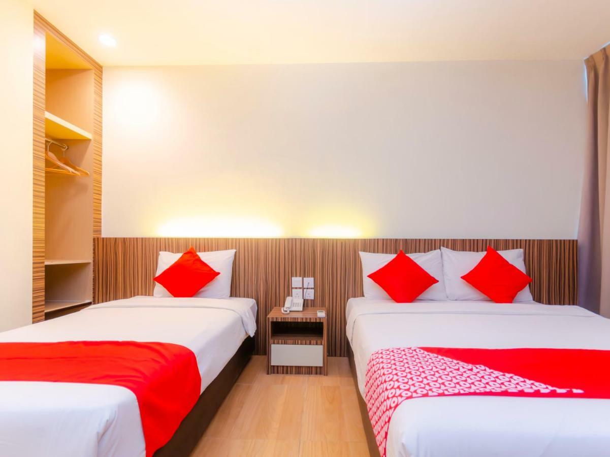 Oyo 1201 Wf Hotel Johor Bahru Bagian luar foto